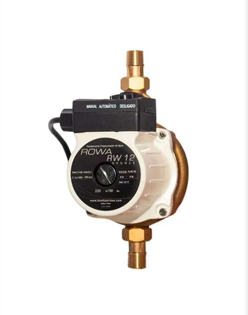 Mini pressurizador Rowa RW12 Cerâmica 220V preto com conexões em bronze para pressurização de água silenciosa.